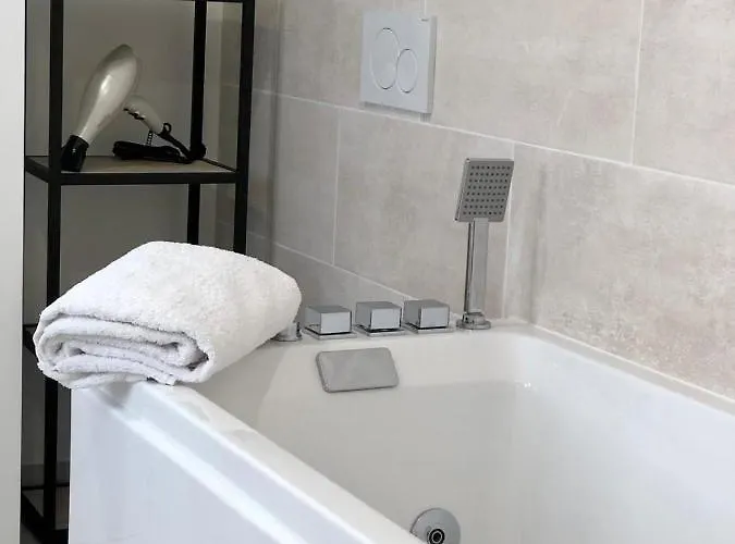 L'entre-deux * أونفلور